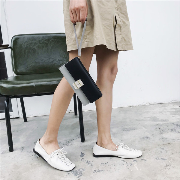 Γυναικείο μοντέρνο πορτοφόλι σε τέσσερα χρώματα