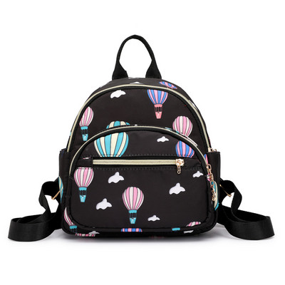 Női hétköznapi hátizsák fém elemekkel több színben