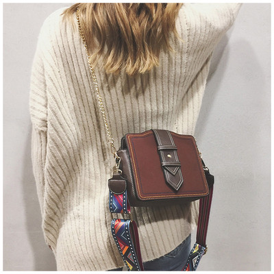 Μοντέρνα  γυναικεία τσάντα από οικολογικό δέρμα σε διάφορα χρώματα