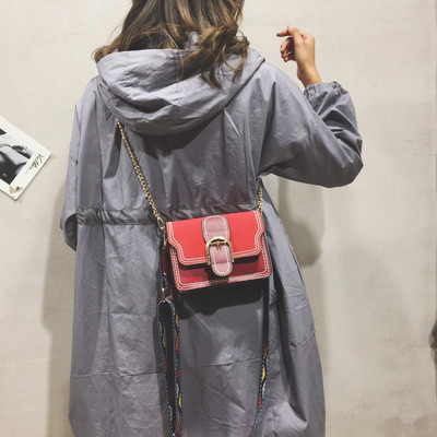 Γυναικεία μοντένα τσάντα με διπλή λαβή σε διάφορα χρώματα