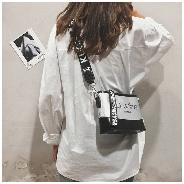 HIT Geanta de dama moderna din piele ecologica cu inscriptie in mai multe culori