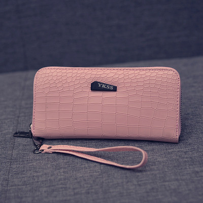 Μοντέρνο δερμάτινο πορτοφόλι γυναικών σε διάφορα χρώματα