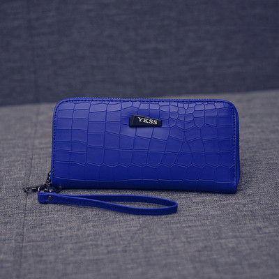 Μοντέρνο δερμάτινο πορτοφόλι γυναικών σε διάφορα χρώματα