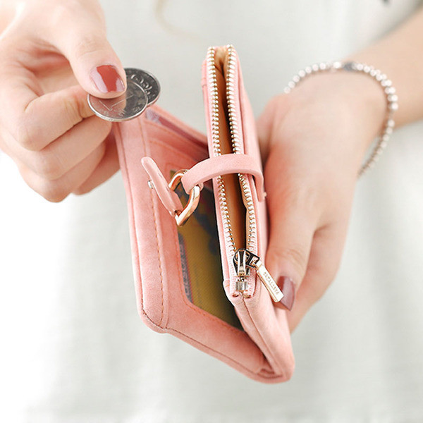 Stílusos női pénztárca fém díszítéssel
