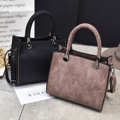 Korszerű női táska rövid és hosszú füllel több színben