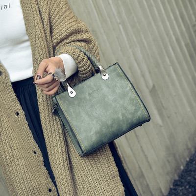 Korszerű női táska rövid és hosszú füllel több színben