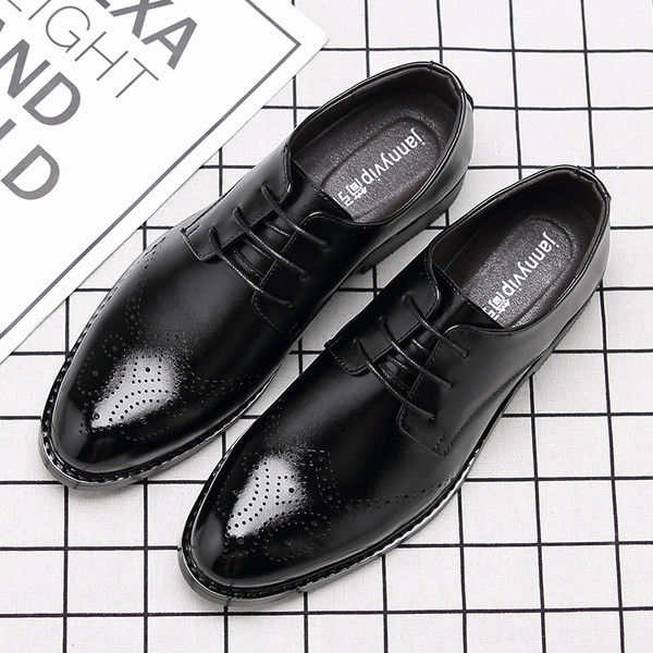 Κομψά παπούτσια για άνδρες από οικολογικό δέρμα σε μαύρο χρώμα