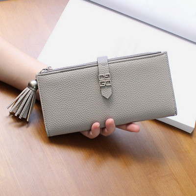 Γυναικείο κομψό πορτοφόλι με φούντα σε διάφορα χρώματα