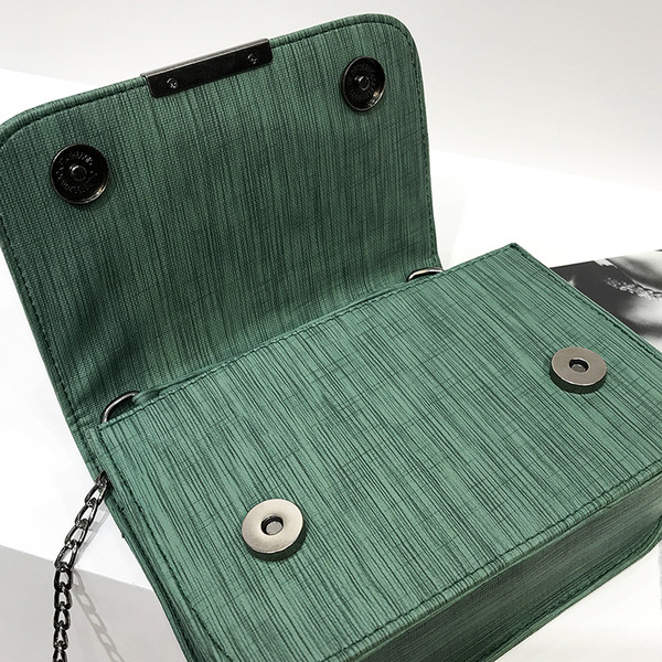 Stílusos női táska hosszú és rövid fülekkel, négy színben