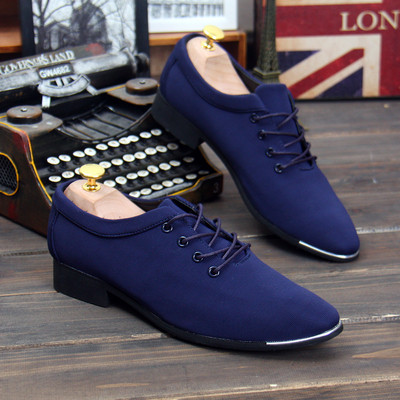 Κομψά ανδρικά παπούτσια με μπλε και μαύρους δεσμούς