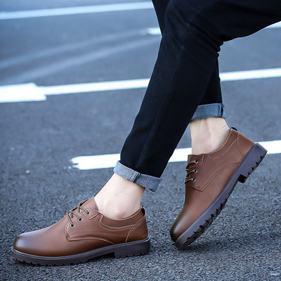 Άνετα αρσενικά παπούτσια φθινόπωρο σε τρία χρώματα