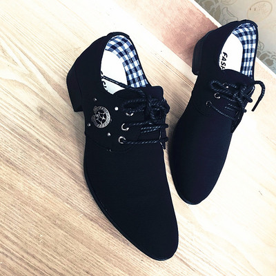 Elegáns férfi cipő eco velúrból, csattal két színben