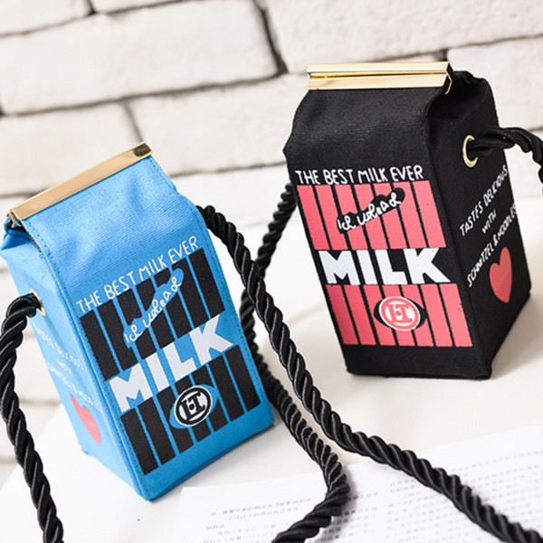 Női táska érdekes modellje, több színben színes alkalmazással