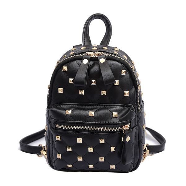 Stílusos női kis hátizsák fém lyukakkal, három színben