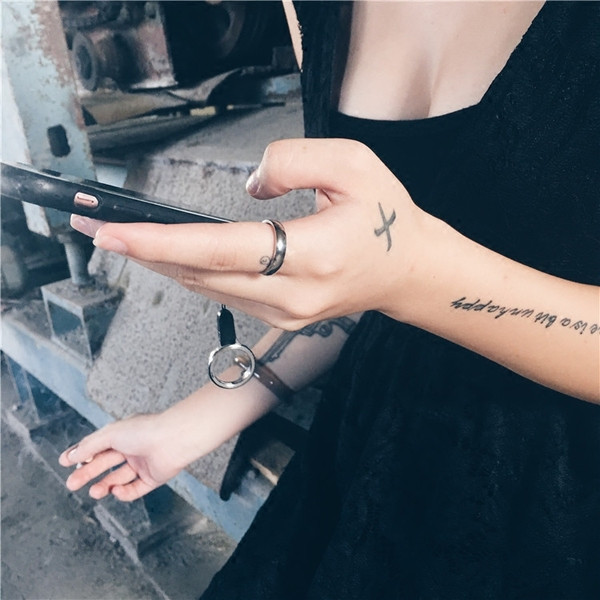 Ανδρικό δαχτυλίδι σε ασημί χρώμα