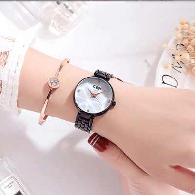 Γυναικείο κομψό ρολόι σε διάφορα χρώματα