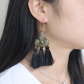 Cercei de dama cu ciucuri in trei culori