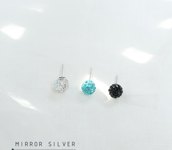 Cercei de dama in diferite modele cu pietre colorate