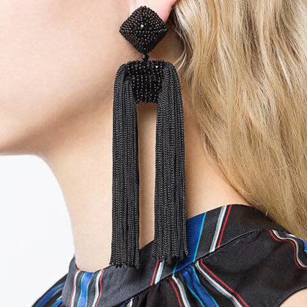 Γυναικεία μακρύ σκουλαρίκια με κρόσσια σε διάφορα χρώματα