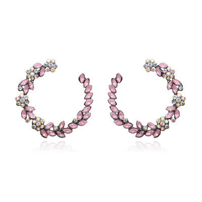 Cercei de dama moderni cu pietre in mai multe culori