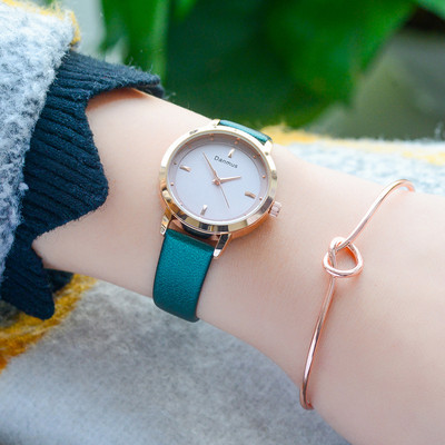 Γυναικείο σύγχρονο ρολόι με δερμάτινο λουράκι σε τέσσερα χρώματα