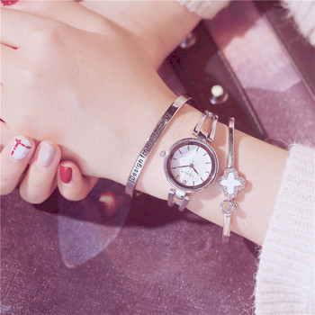 Дамски стилен часовник в сребрист и златист цвят