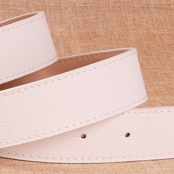 Cureaua de dama eleganta cu catarama metalica in mai multe culori