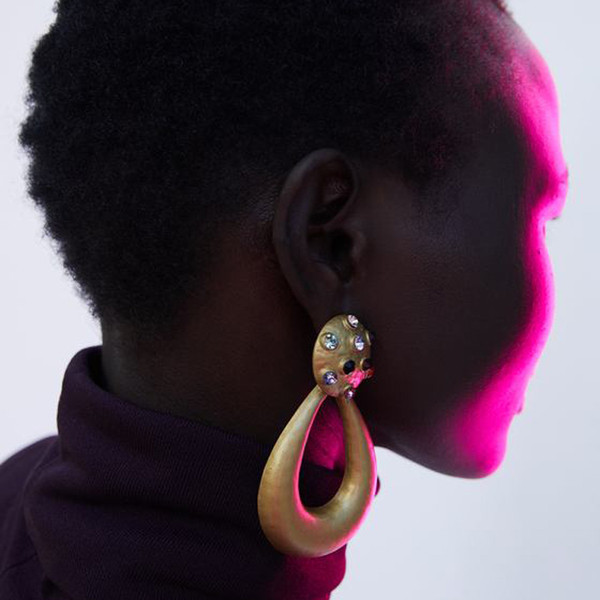 Νεο μοντέλο γυναικεία σκουλαρίκια με έγχρωμες πέτρες