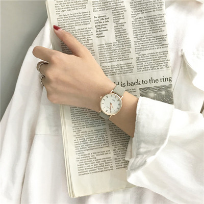 Stílusos női karóra öt színben