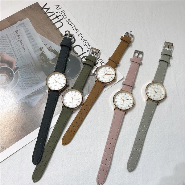 Stílusos női karóra öt színben