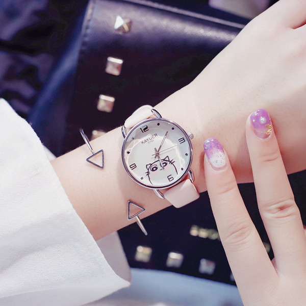 Modern női karóra három színben + karkötő