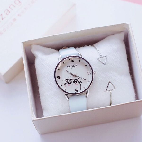 Modern női karóra három színben + karkötő