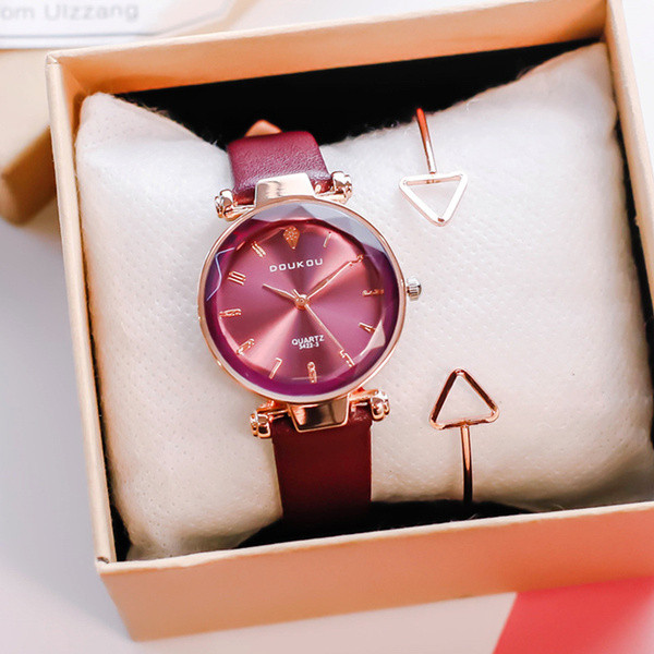 Κομψό γυναικείο ρολόι με βραχιόλι