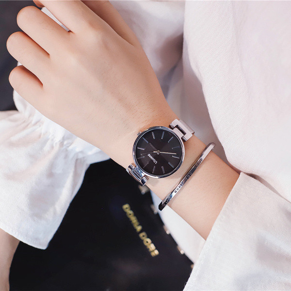 Női karóra ezüst és arany színű karkötő készlettel