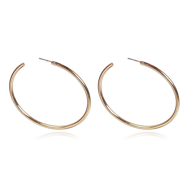 Hétköznapi női gyűrűk arany és ezüst színben