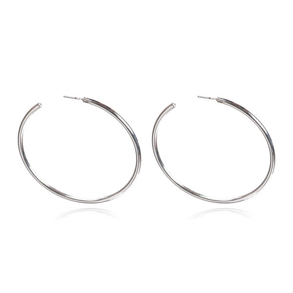 Hétköznapi női gyűrűk arany és ezüst színben