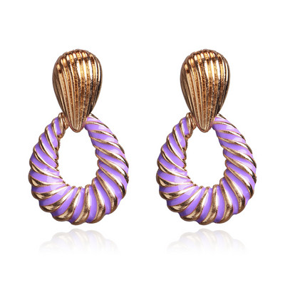 Μοντέρνα γυναικεία σκουλαρίκια σε διάφορα χρώματα