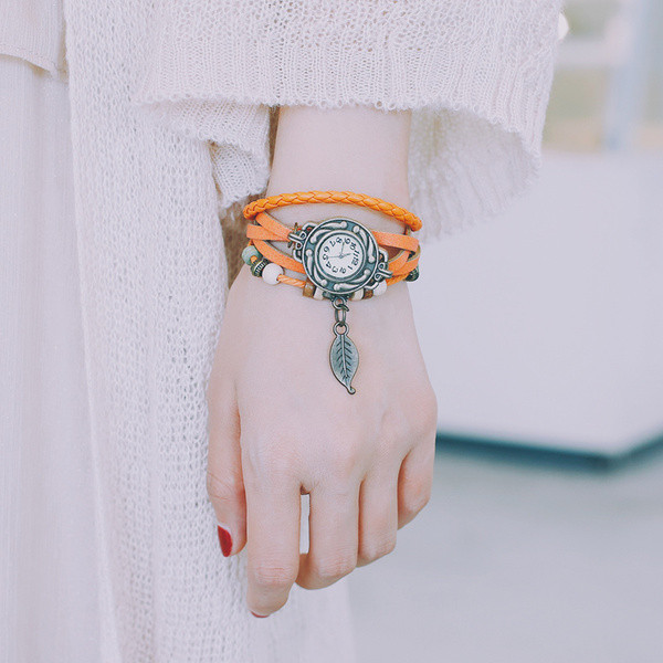 Ceas brățară de damă în cinci culori