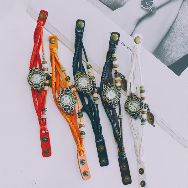 Ceas brățară de damă în cinci culori