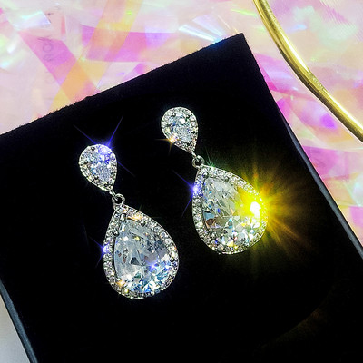 Női fülbevaló színes kövekkel - Csepp