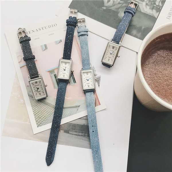 Női karóra téglalap alakú négy színben