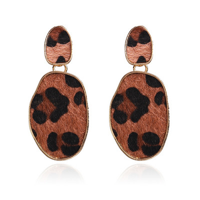 Μοντέρνα γυναικεία σκουλαρίκια με λεοπάρδαλη μοτίβα σε διάφορα χρώματα