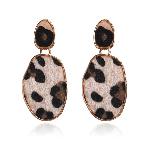 Μοντέρνα γυναικεία σκουλαρίκια με λεοπάρδαλη μοτίβα σε διάφορα χρώματα