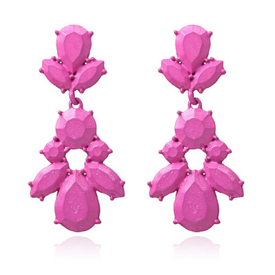 Μακριά γυναικεία σκουλαρίκια σε ροζ και μαύρο χρώμα