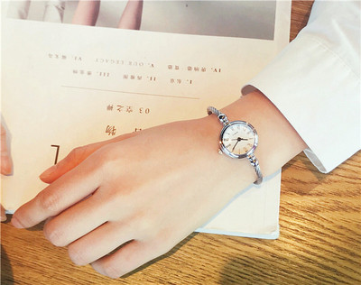 Elegáns női karóra - két modell