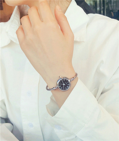 Elegáns női karóra - két modell