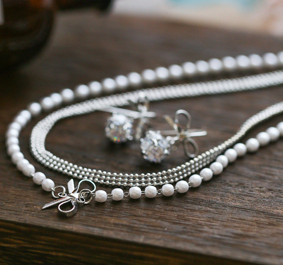 Set colier si cercei in doua culori