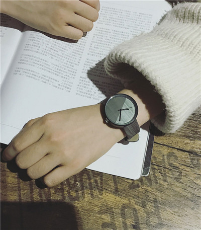 Γυναικείο ρολόι σε τέσσερα χρώματα