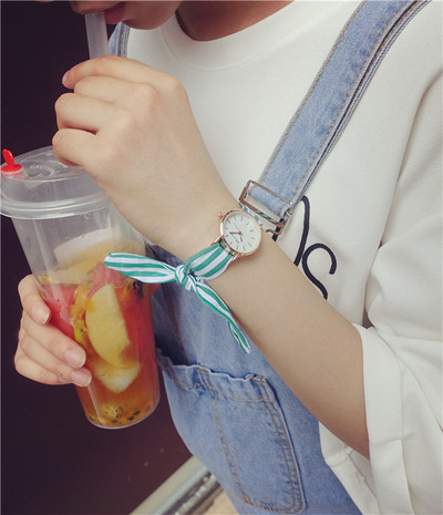 Női karóra érdekes szíjjal - két modell