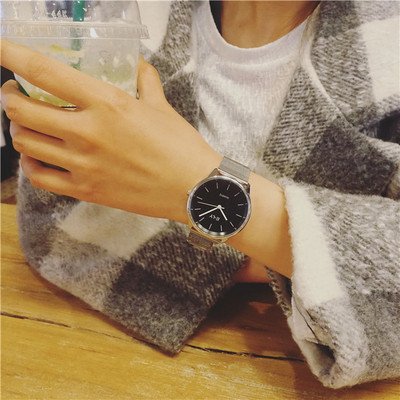 Stílusos női karóra öt színben